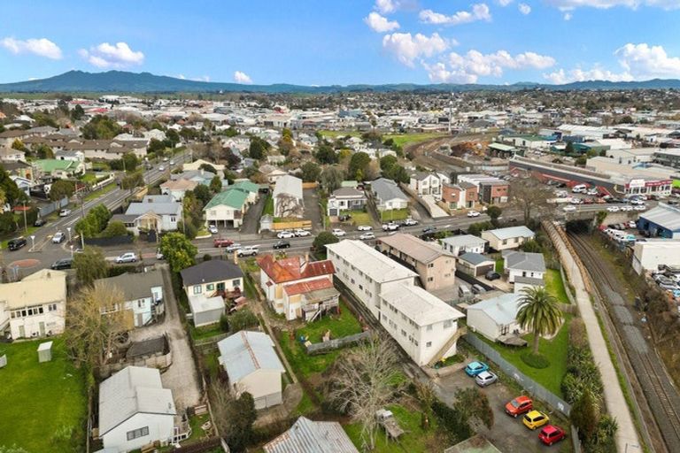 Photo of property in 83 Lake Road, Frankton, Hamilton, 3204