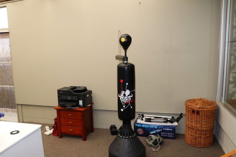 Photo of property in 65 Gorge Road, Maungaturoto, 0520