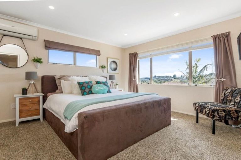 Photo of property in 9 Breon Place, Flat Bush, Auckland, 2016