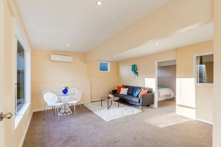 Photo of property in 37 Kamara Road, Glen Eden, Auckland, 0602