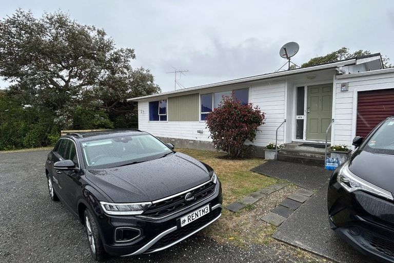 Photo of property in 41b Hicks Close, Whitby, Porirua, 5024