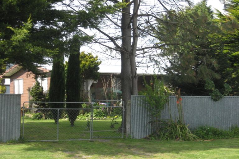 Photo of property in 32 Rata Street, Tokomaru, Palmerston North, 4474