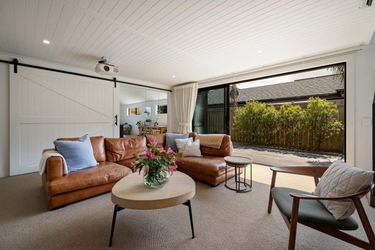 Photo of property in 9 Howden Drive, Jacks Point, 9371