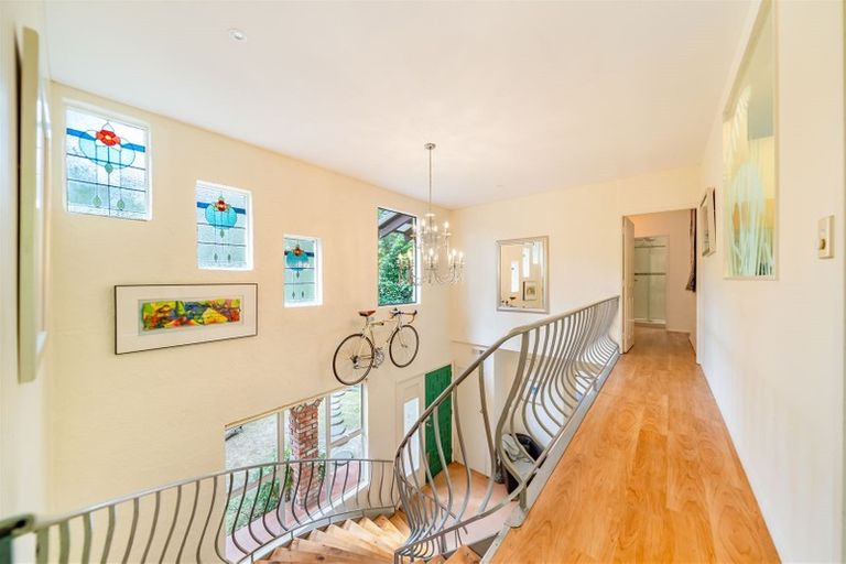 Photo of property in 52b Chatsworth Road, Silverstream, Upper Hutt, 5019