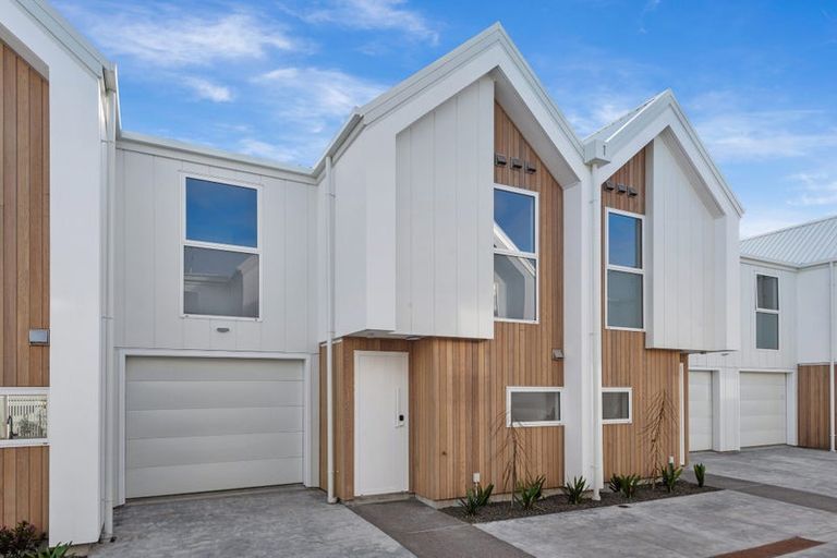 Photo of property in 3/182 Edgeware Road, Edgeware, Christchurch, 8013