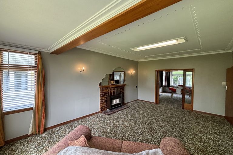 Photo of property in 31 Disraeli Street, Hawera, 4610