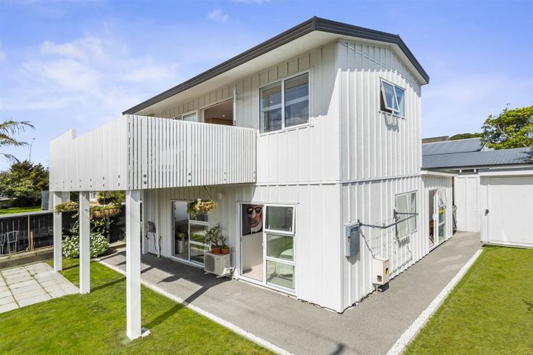 Photo of property in 24 Maranui Street, Mount Maunganui, 3116