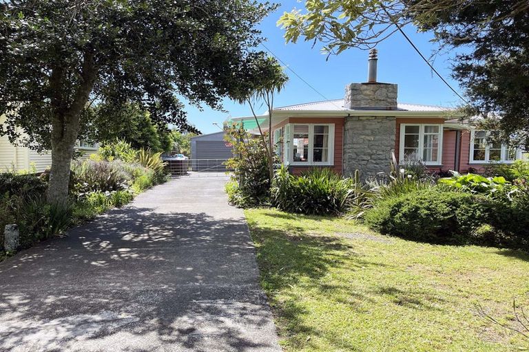Photo of property in 7 Shoemaker Road, Waipu, 0510