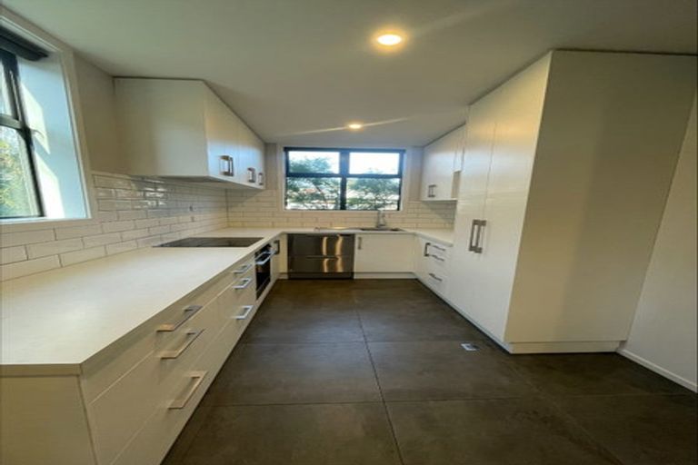 Photo of property in 2/269 Kilmore Street, Christchurch Central, Christchurch, 8011