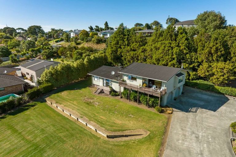 Photo of property in 90a Victoria Avenue, Waiuku, 2123