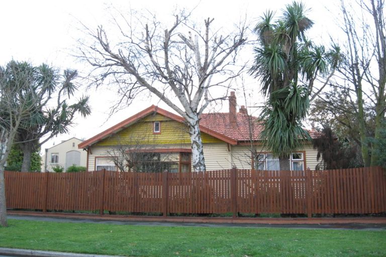 Photo of property in 112 Bishop Street, St Albans, Christchurch, 8014