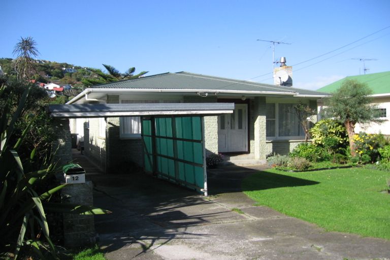 Photo of property in 12 Airlie Road, Plimmerton, Porirua, 5026