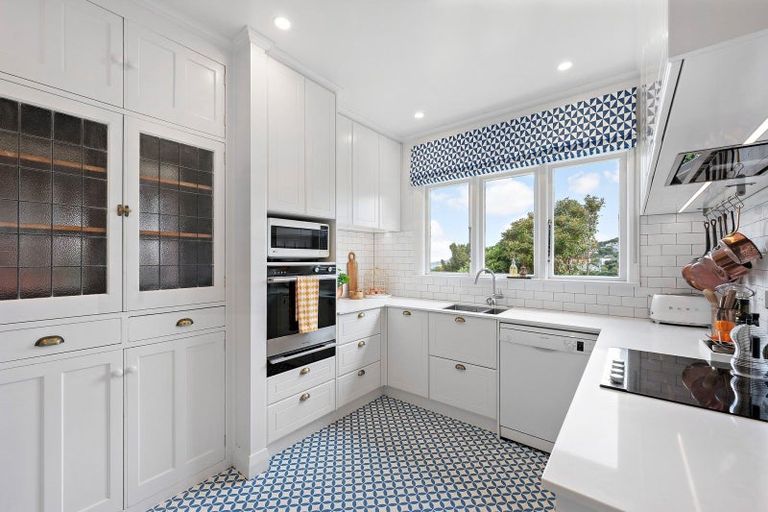 Photo of property in 4 Indus Street, Khandallah, Wellington, 6035