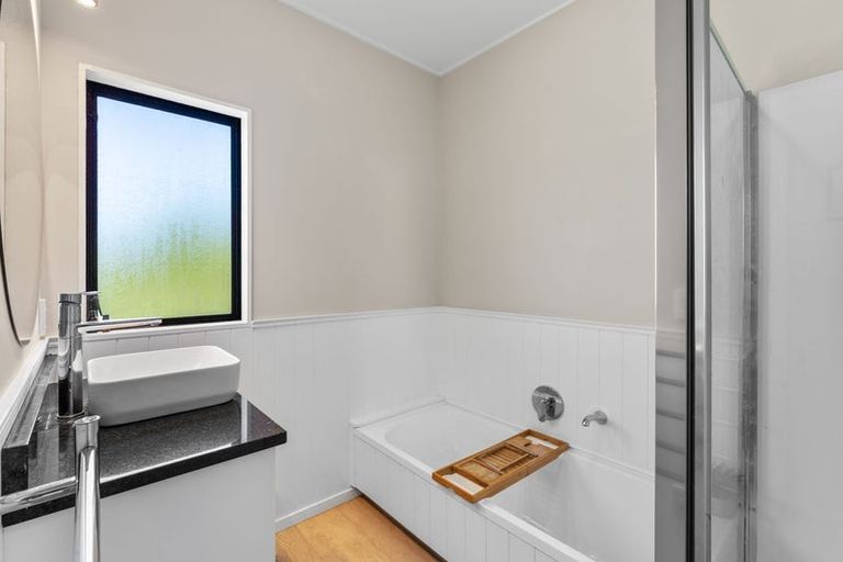 Photo of property in 279 Peka Peka Road, Peka Peka, Waikanae, 5391