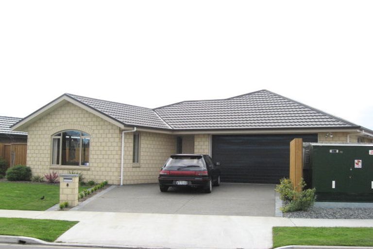 Photo of property in 8 Yellowlees Drive, Kaiapoi, 7630