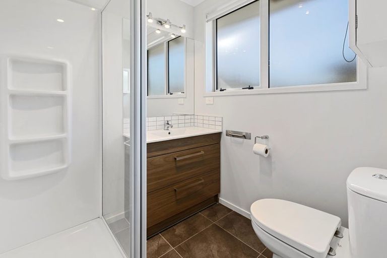 Photo of property in 1 Catamaran Way, Papamoa Beach, Papamoa, 3118