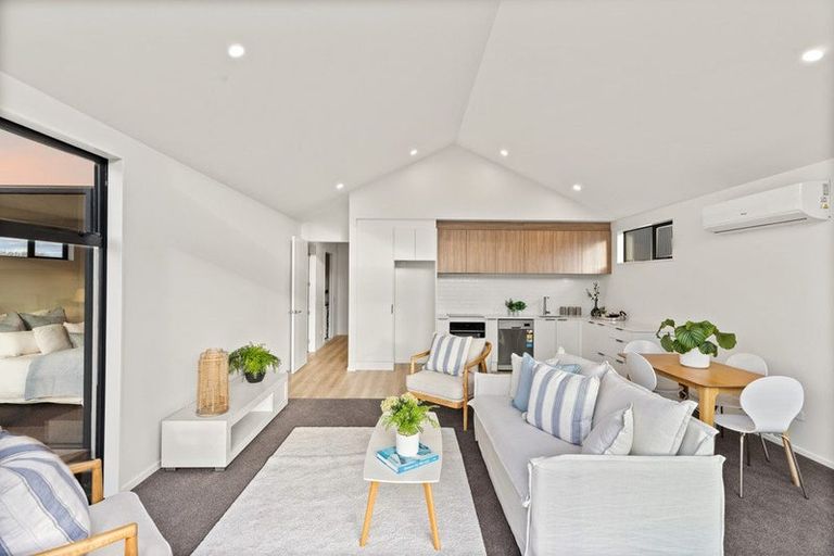 Photo of property in 1/1 Hebe Lane, Northwood, Christchurch, 8051