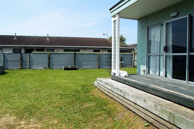 Photo of property in 15 Ada Street, Hokowhitu, Palmerston North, 4410