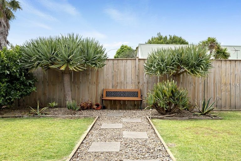Photo of property in 21 Pine Harbour Parade, Beachlands, Auckland, 2018