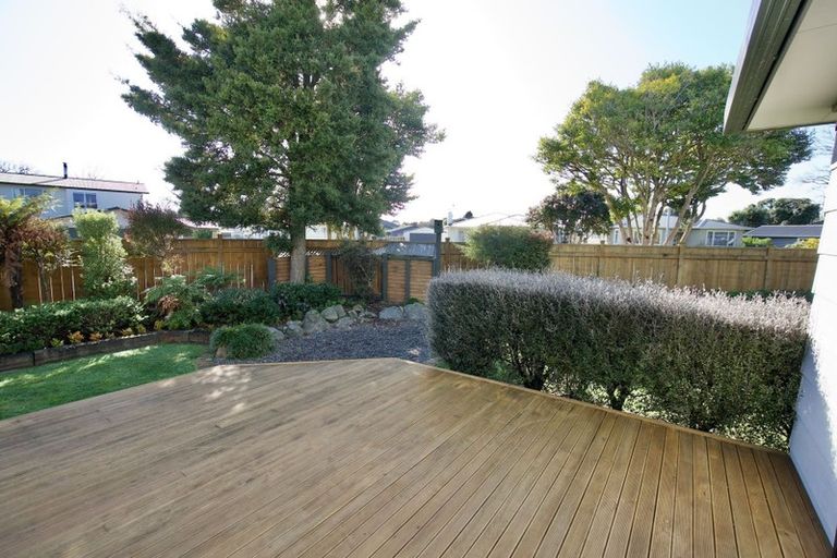 Photo of property in 14 Stirling Crescent, Hokowhitu, Palmerston North, 4410
