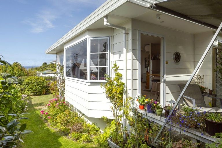Photo of property in 2/8 Kinder Street, Acacia Bay, Taupo, 3330