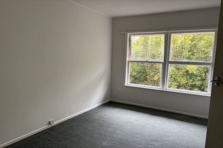 Photo of property in 1/11 Arcadia Crescent, Bayview, Auckland, 0629