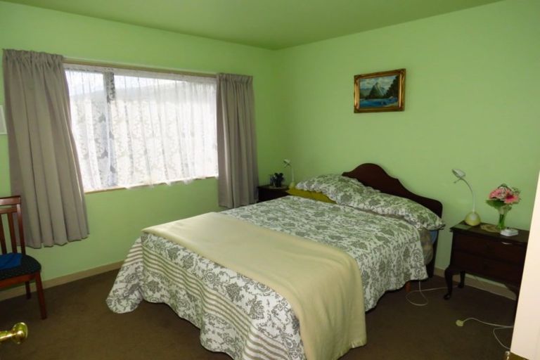 Photo of property in 48 Derby Street, Westport, 7825