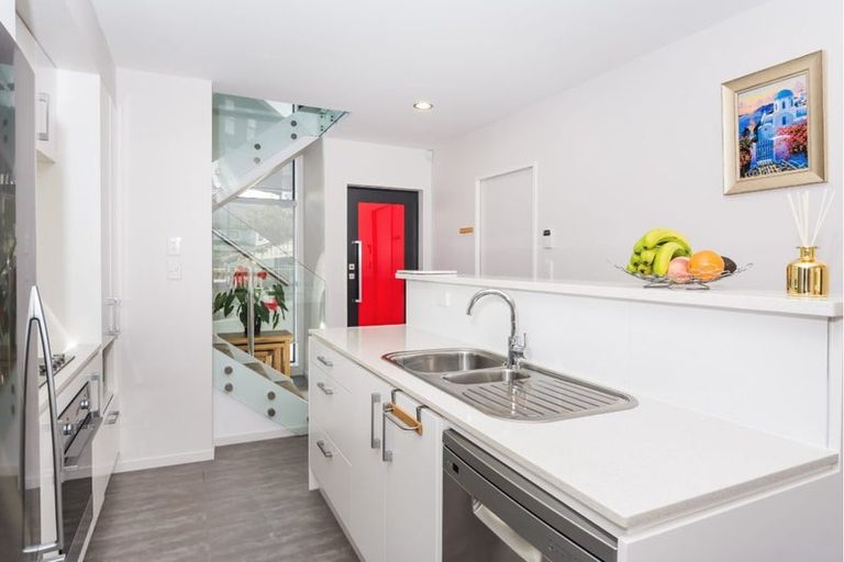 Photo of property in 48 Makamaka Lane, Albany Heights, Auckland, 0632