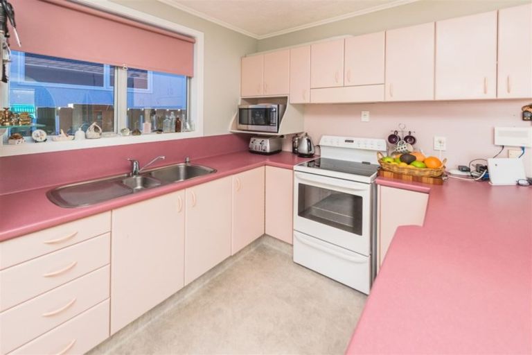 Photo of property in 144 Cornfoot Street, Castlecliff, Whanganui, 4501