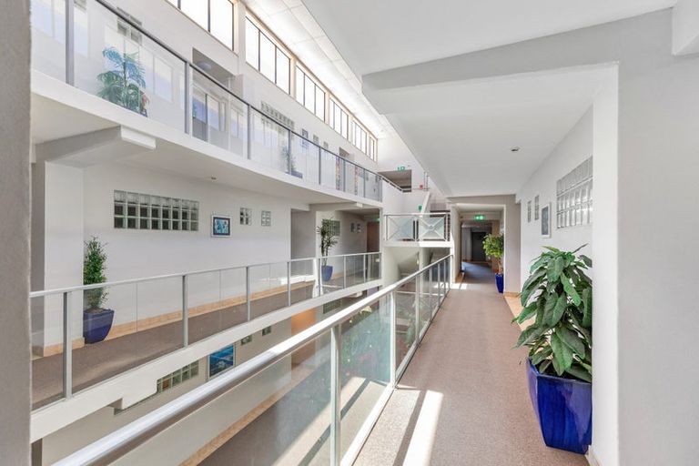 Photo of property in Paramount Apartments, 17/281 Maunganui Road, Mount Maunganui, 3116