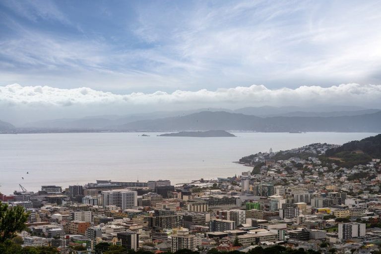 Photo of property in 6 Mitchell Street, Brooklyn, Wellington, 6021