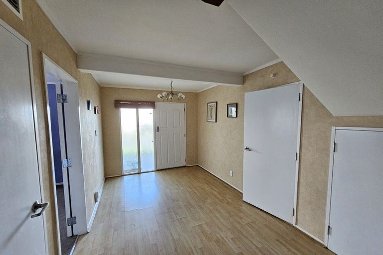 Photo of property in 11 Nagpur Terrace, Broadmeadows, Wellington, 6035