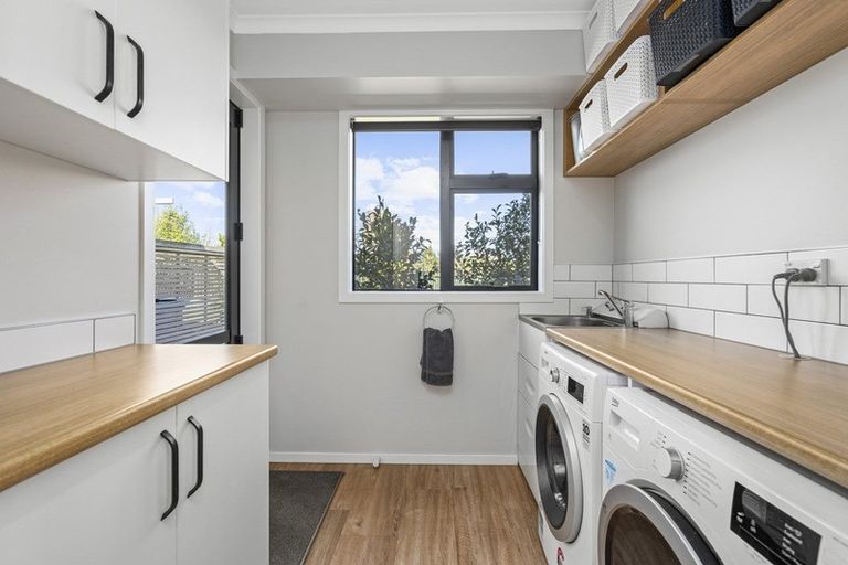 Photo of property in 21 Jarrett Terrace, Leamington, Cambridge, 3432