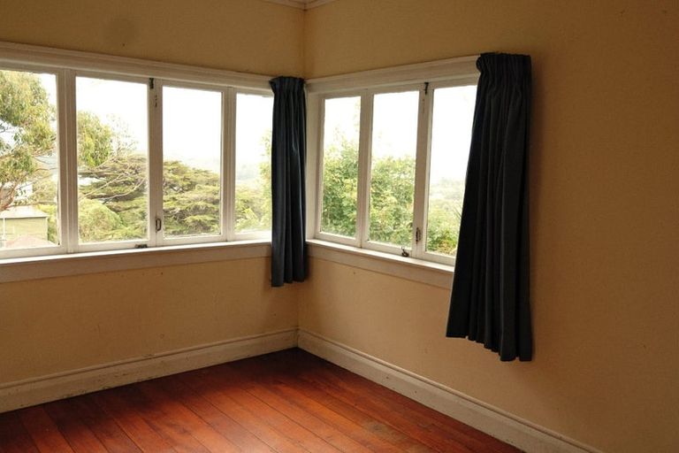 Photo of property in 19 Hadfield Terrace, Kelburn, Wellington, 6012