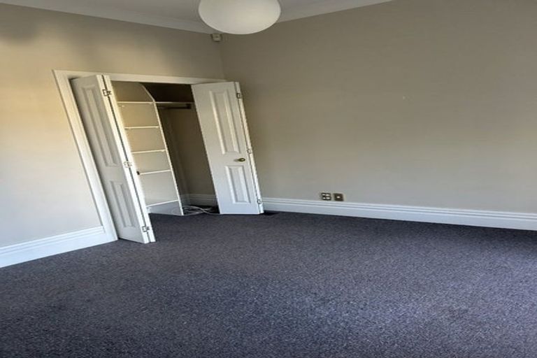 Photo of property in 17 George Street, Thorndon, Wellington, 6011