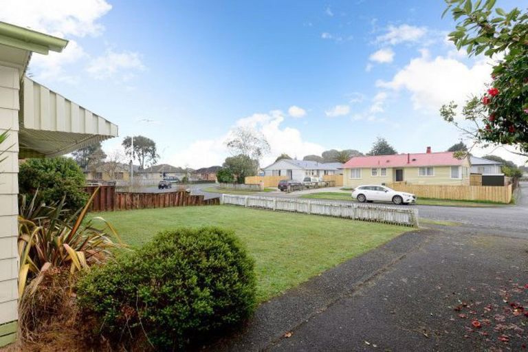 Photo of property in 13 Jamieson Crescent, St Andrews, Hamilton, 3200
