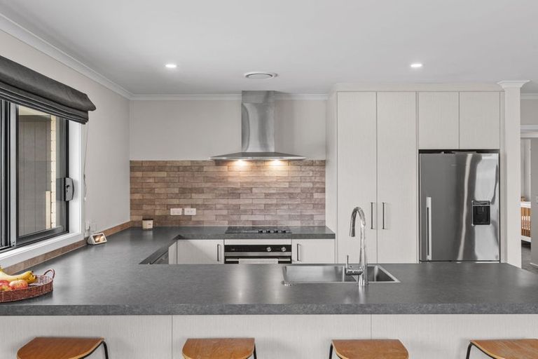 Photo of property in 17 Dalwood Crescent, Rolleston, 7614