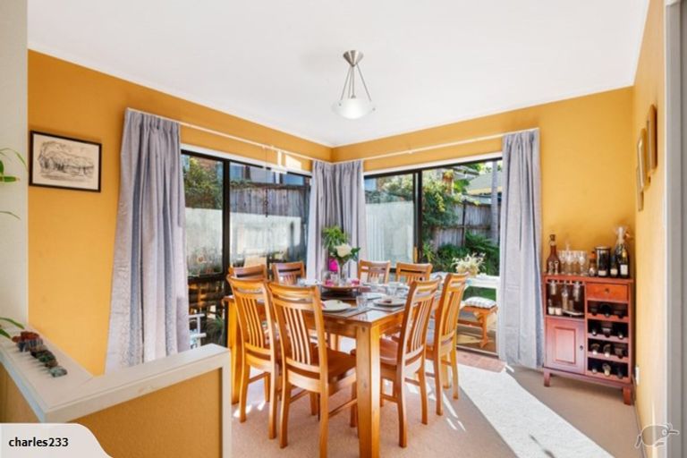 Photo of property in 24 Nicholas Road, Somerville, Auckland, 2014