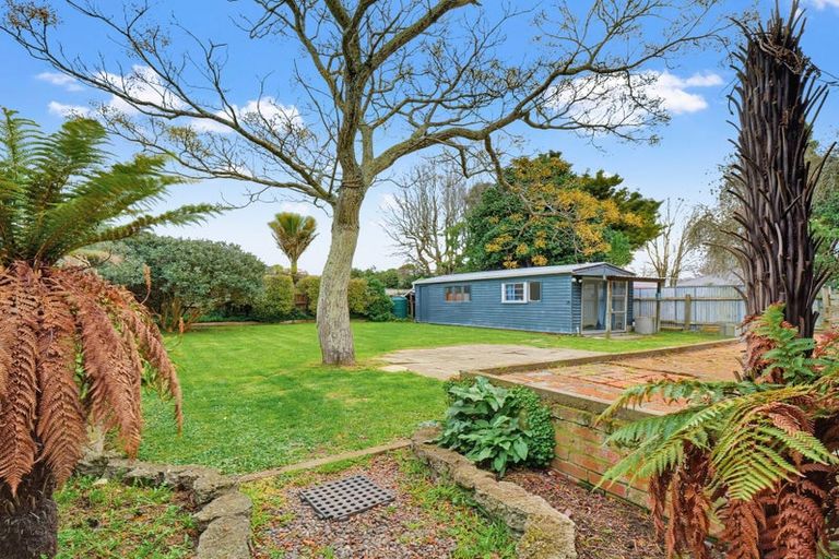 Photo of property in 59 Weston Avenue, Roslyn, Palmerston North, 4414