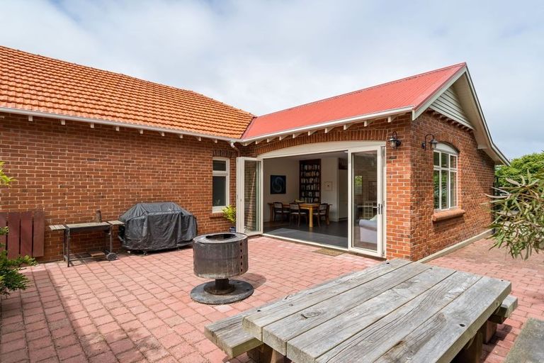 Photo of property in 6 Cranley Street, Musselburgh, Dunedin, 9013