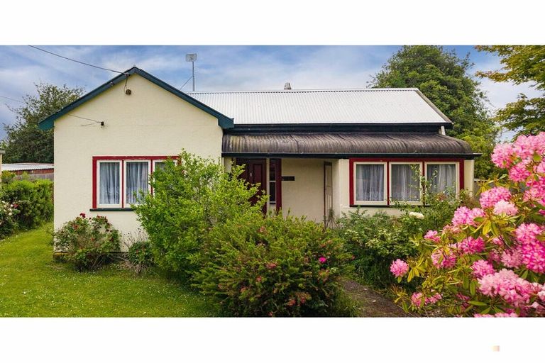 Photo of property in 38 Mill Road, Waimate, 7924