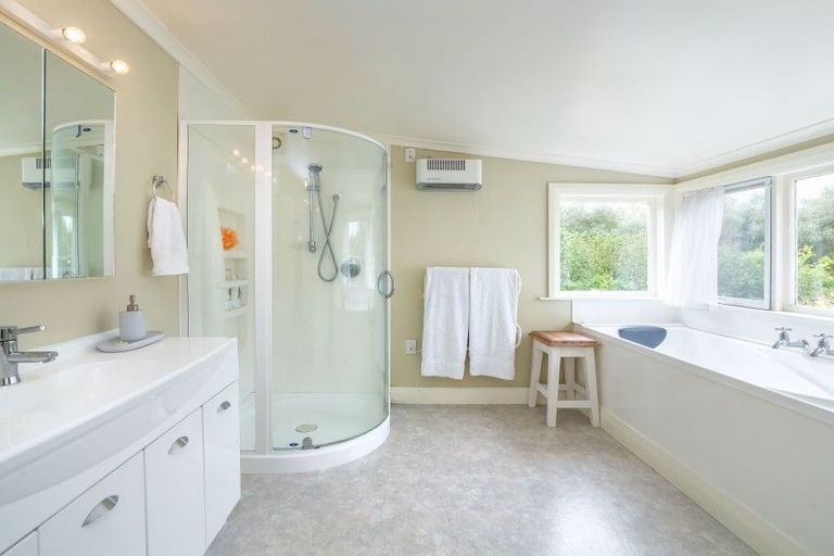 Photo of property in 179 Bidwills Cutting Road, Morison Bush, Greytown, 5794