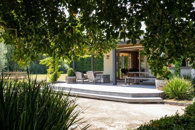 Photo of property in 247 Napier Road, Havelock North, Hastings, 4180