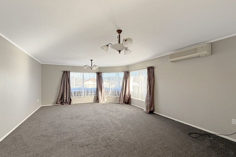 Photo of property in 79 Wairere Road, The Gardens, Auckland, 2105