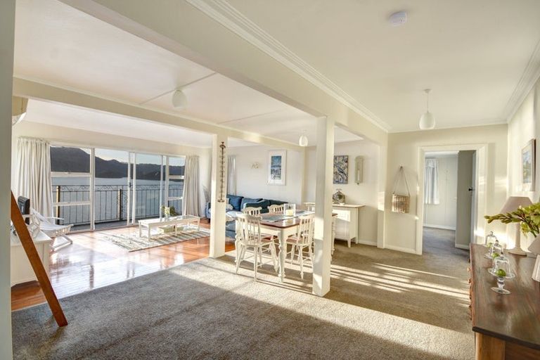 Photo of property in 35 Oxley Crescent, Broad Bay, Dunedin, 9014