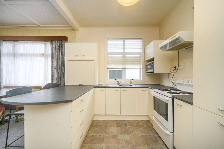 Photo of property in 46 Bridge Street, Bulls, 4818