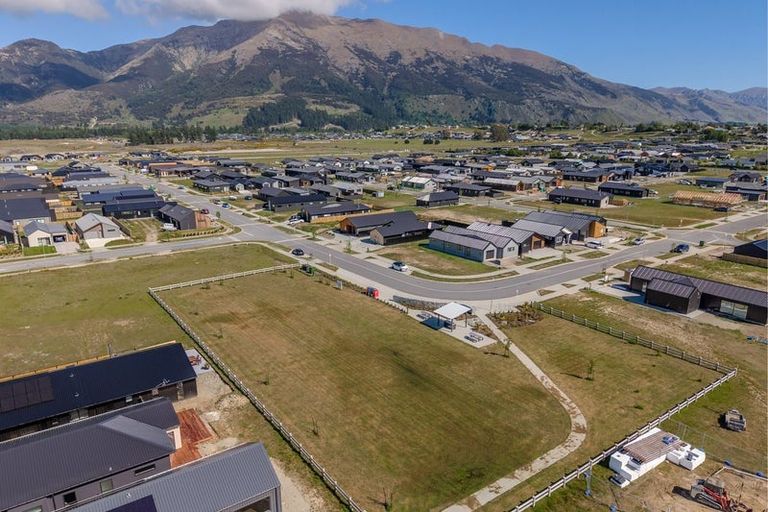 Photo of property in 36 Longview Drive, Lake Hawea, 9382