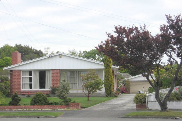Photo of property in 11 Pimlico Place, Bishopdale, Christchurch, 8053