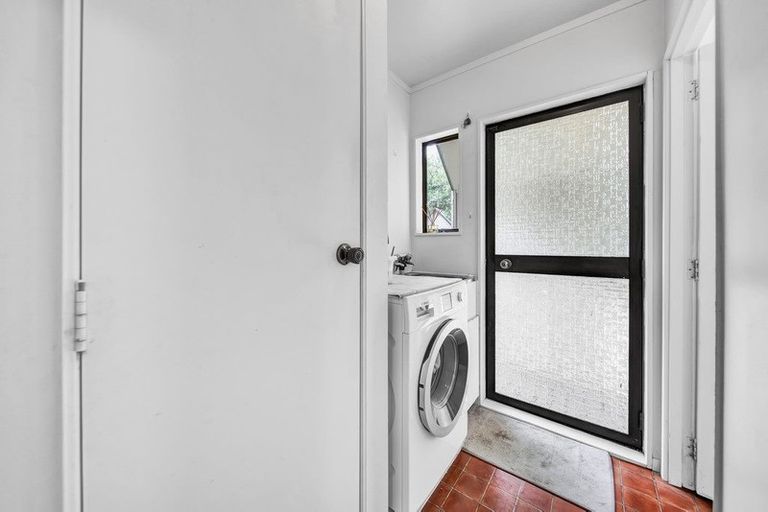 Photo of property in 69 Arundel Crescent, Westown, New Plymouth, 4310