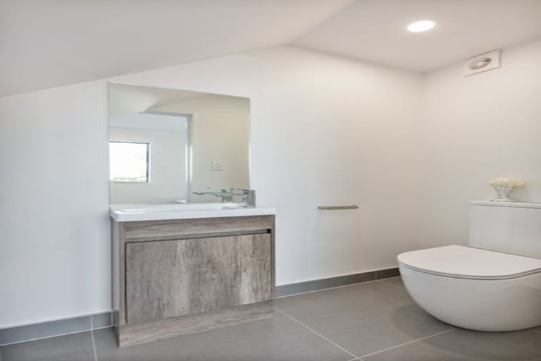 Photo of property in 3b Cadiz Place, Red Hill, Papakura, 2110